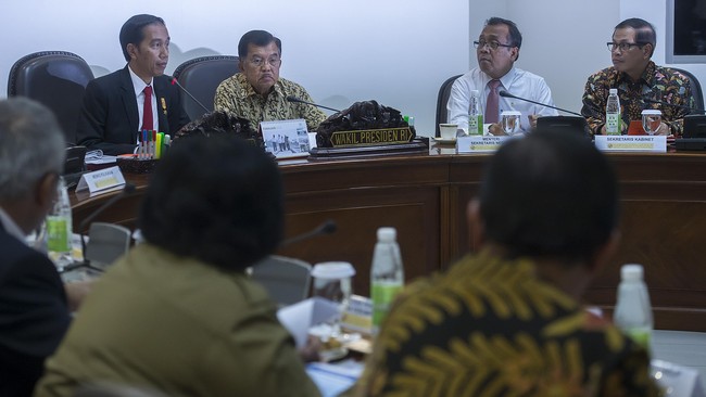 Politikus Partai Golkar Bambang Soesatyo menilai perdebatan antar menteri adalah hal yang biasa hanya saja jangan terlalu sering terjadi.
