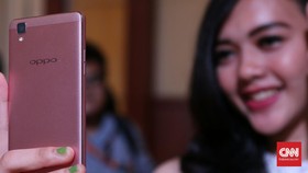 Oppo Bawa Smartphone Selfie F1 ke Indonesia