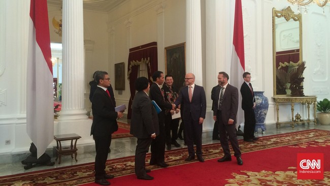 Pemerintah Norwegia memberikan bantuan dana kepada pemerintah Indonesia sebesar US$50 juta atau sekitar Rp688 miliar untuk program restorasi gambut.
