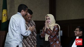 Gatot Pujo Dituntut 4,5 Tahun Penjara