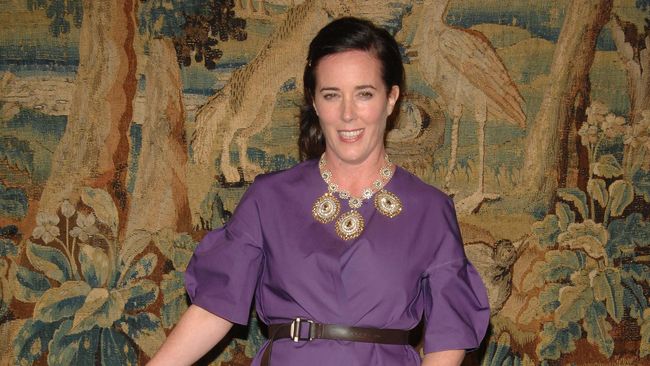 Desainer Kate Spade kembali ke dunia fesyen, kini dia mengganti nama yang identik dengan benda mewah ini dengan nama keluarganya sendiri.