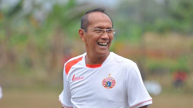 Bambang Nurdiansyah menilai sepak bola Indonesia harus berani membidik target lebih tinggi di ajang Asian Games dan Piala Asia.