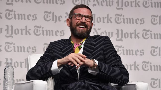 Merek busana pria dari Italia, Ermenegildo Zegna mengumumkan bahwa mereka berpisah dengan kepala desainnya, Stefano Pilati.