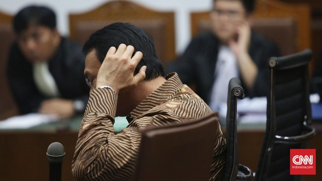 Wagub DKI Djarot menjelaskan kalau Ahok menang di Pilkada 2017 lewat jalur independen, maka dia tak bisa hanya memikirkan soal kemenangan saja.