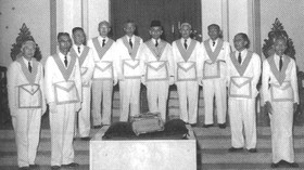 Potret Lelaki Indonesia dalam Tarekat Rahasia Freemasonry