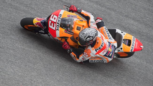 Cal Crutchlow tidak puas dengan penampilannya bersama LCR Honda. Crutchlow mengklaim Honda RC213V motor yang paling sulit ditunggangi sepanjang kariernya.