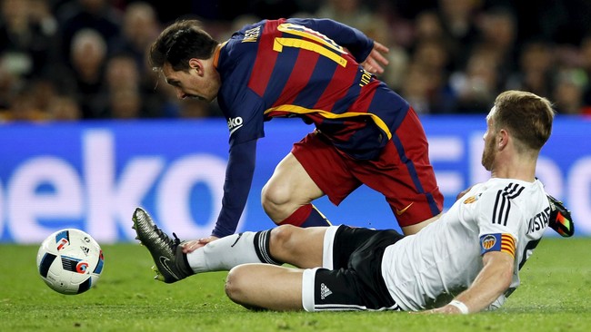 Messi kini sudah mengoleksi 34 hattrick bersama Barca di semua kompetisi. Dari 34 hattrick tersebut, 23 di antaranya diciptakan Messi di Camp Nou.