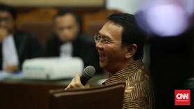 Pendukung Mulai Kenalkan Sang PNS Calon Wakil Ahok