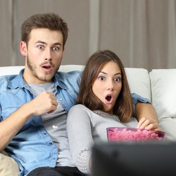 Benarkah Kebanyakan Menonton TV Picu Risiko Penyakit Jantung di Masa Depan? Ini Faktanya!