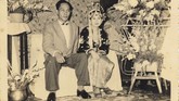 Momen Haru Pram Selepas Pulau Buru Kerinduan yang membuncah menjadi kekuatan bagi Pramoedya Ananta Toer untuk menepati janjinya kepada keluarga selepas Pulau Buru.
