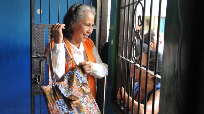 Sebelumnya terdakwa Margriet dituntut dengan hukuman seumur hidup. Sementara terdakwa Agustinus Tae dituntut 12 tahun penjara.