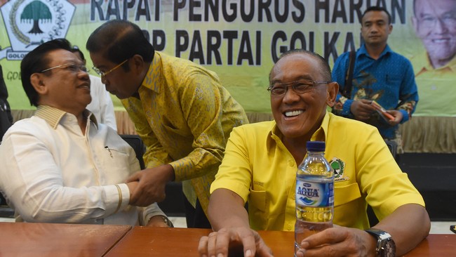 Pertemuan ini membicarakan persoalan terkait gelaran musyawarah daerah (Musda) dan pelaksana tugas (Plt) Dewan Pimpinan Daerah (DPD) jelang gelaran Munas.