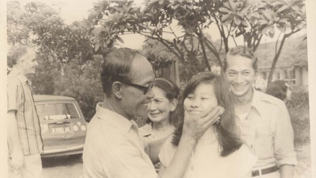 Pertama Pramoedya Ananta Toer keluar Pulau Buru, ia tak bisa mengenali anak-anaknya yang sudah ditinggal belasan tahun.