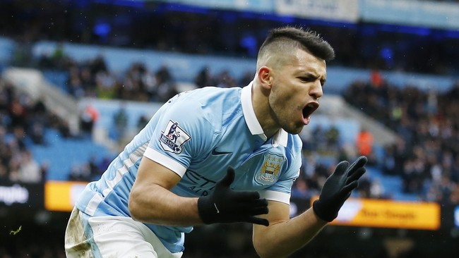 Dua gol Manchester City tercipta melalui sundulan Fernando dan eksekusi penalti Sergio Aguero.