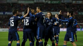 Madrid Harus Kerja Keras Taklukkan Granada 2-1