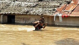 Banjir Aceh Timur Capai 2 Meter, 10 Ribu Orang Mengungsi