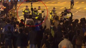 Penggusuran Kaki Lima Berujung Bentrok dan Demo di Hong Kong