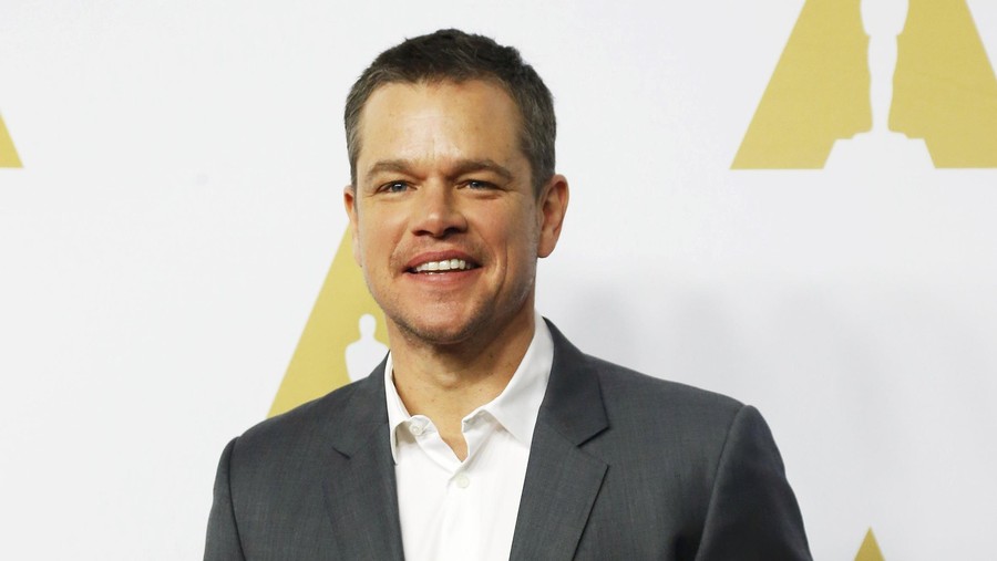 Actor Matt Damon arrives at the 88th Academy Awards nominees luncheon in Beverly Hills, California February 8, 2016.  REUTERS/Mario Anzuoni