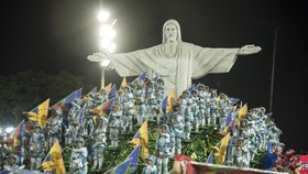 'Keseksian' Pesta Dua Hari Rio Carnival di Brasil