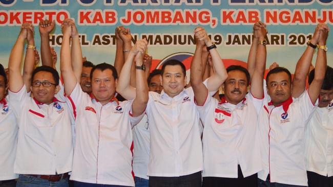Tim Hukum dan Advokasi Ahok-Djarot resmi melaporkan dugaan politik uang pasangan nomor tiga yang disokong oleh pengusaha Hary Tanoesoedibjo pada Minggu lalu.