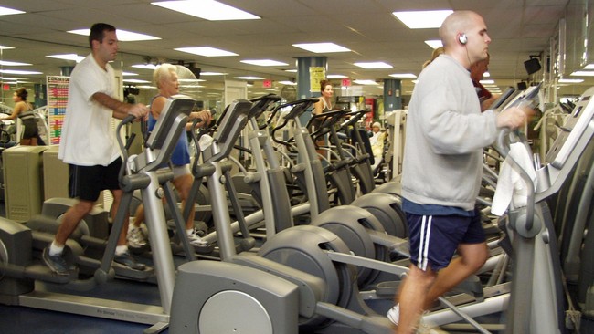 DOOgether memudahkan masyarakat untuk mencari makanan sehat, layanan pemesanan alat olahraga hingga tempat gym dari sebuah aplikasi.