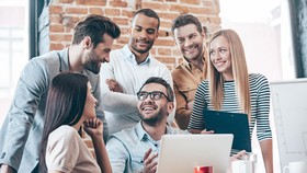 Alasan Sahabat di Kantor Adalah yang Terbaik
