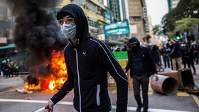 Kerusuhan Pecah di Hong Kong