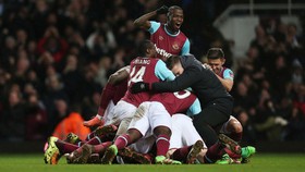 West Ham Gagal Gusur Manchester United