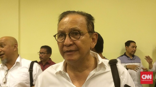 Menurut kalangan seniman itu, hak angket terhadap KPK bertentangan dengan UU MD3 karena angket seharusnya ditujukan kepada pemerintah, bukan penegak hukum.