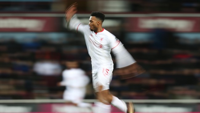 Daniel Sturridge pahlawan kemenangan 3-0 Liverpool atas Villarreal merayakan keberhasilan itu di ruang sepi sendirian usai laga.