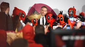 Bonus 'Deadpool' untuk Kantong Ryan Reynolds cs