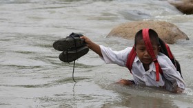 'Full Day School' Belum Merangkul Siswa di Daerah Pelosok