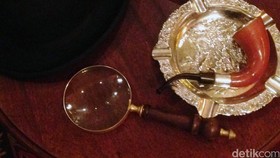 Kita Pun Berpikir Seperti Sherlock Holmes