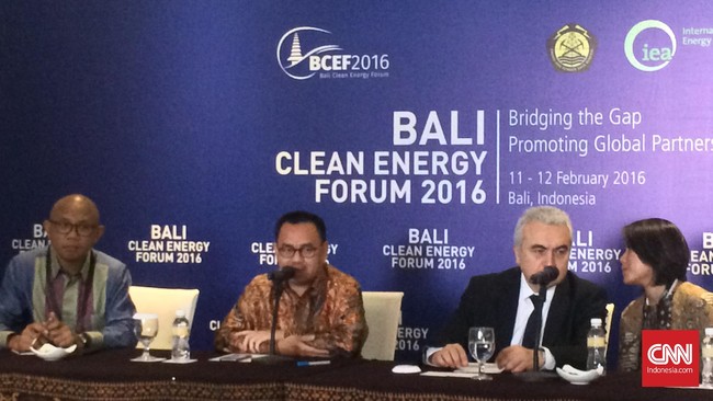 Pemerintah menargetkan kontribusi EBTKE terhadap total konsumsi energi di Indonesia pada 2025 mencapai 23 persen dari posisi saat ini hanya 6,8 persen.