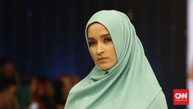 Tips Jaga Kelembapan Rambut Wanita Berhijab