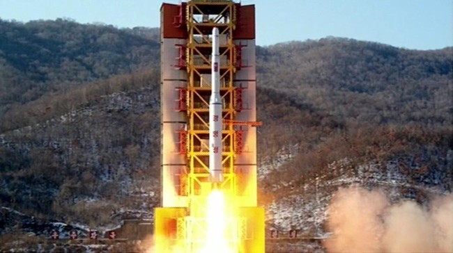 Satelit yang diluncurkan Korea Utara baru-baru ini dikabarkan kembali rontok di orbit, setelah sempat stabil untuk beberapa waktu.