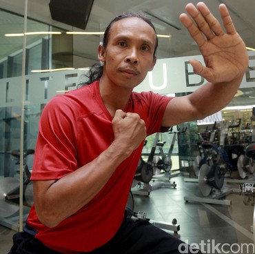 Ketemu Fans Bule di Inggris, Yayan Ruhian Mad Dog Malah Digebukin
