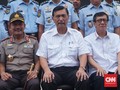 Menteri Luhut Gelar Rakor Terkait Terorisme hingga Bebas Visa