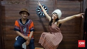 Pita Kaset Menyambung Napas Stars and Rabbit