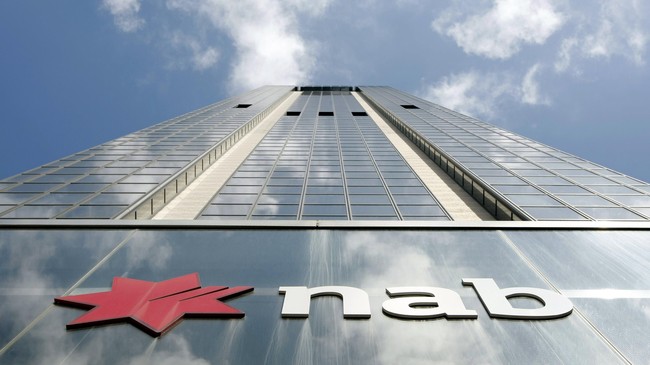 National Australia Bank (NAB) mengumumkan dua pejabat tinggi perusahaan mengundurkan diri, setelah penyelidikan terhadap skandal pelanggaran keuangan negara.
