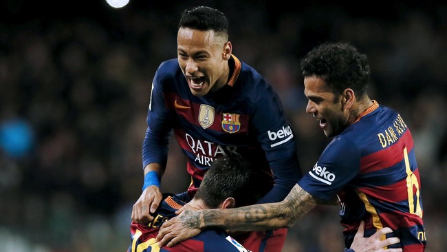 Dani Alves mengatakan bahwa dirinya tidak akan pensiun di Barcelona dan bakal kembali ke Brasil membela klub pertamanya, Bahia.