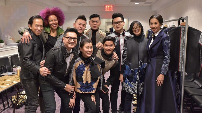 Denny Wirawan Pamer Batik Kudus di New York Fashion Week