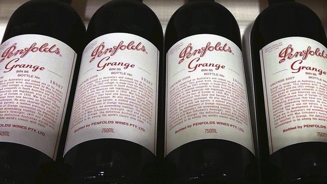 Eataly di Italia nyaris ditutup dan harus membayar denda US$57 ribu atau Rp759 juta karena label yang menyesatkan masyarakat.
