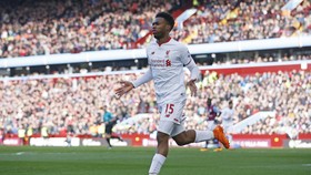 Klopp Tak Mau Forsir Sturridge