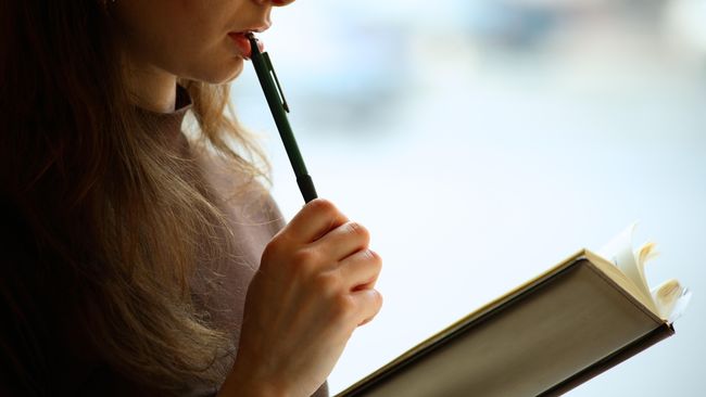Resolusi Tahun Baru bisa terwujud jika seseorang siap secara mental dan akal. Beberapa hal bisa jadi catatan sebelum Anda menentukan resolusi 2021.