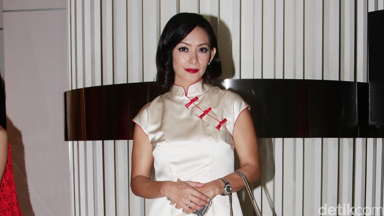 Kata Susan Bachtiar, Menjadi Ibu Itu Perlu Kreativitas Ketika menjadi ibu, kita belajar banyak hal. Saat menjadi ibu, kita juga dituntut buat kreatif lho.