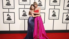 Busana-busana Terbaik Selebriti di Grammy 2016