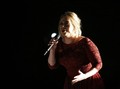 Adele Prioritaskan Keluarga di Atas Karier Musiknya