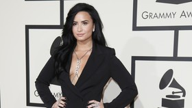 Demi Lovato Disebut Kesal Tak Diundang ke Nikahan Nick Jonas