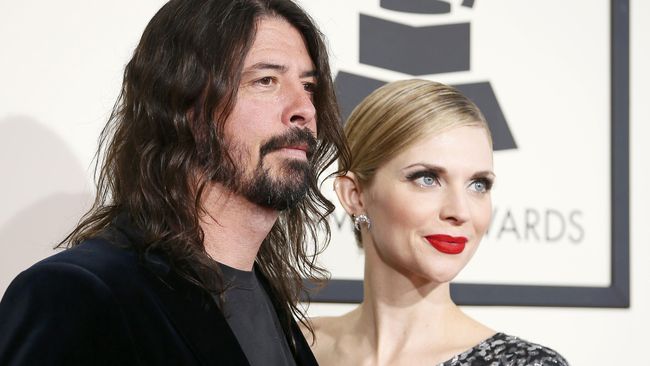 Sang mantan penggebuk drum Nirvana dan vokalis Foo Fighters dipercaya untuk menyulut kebisingan di perhelatan Oscar dengan musik kerasnya.